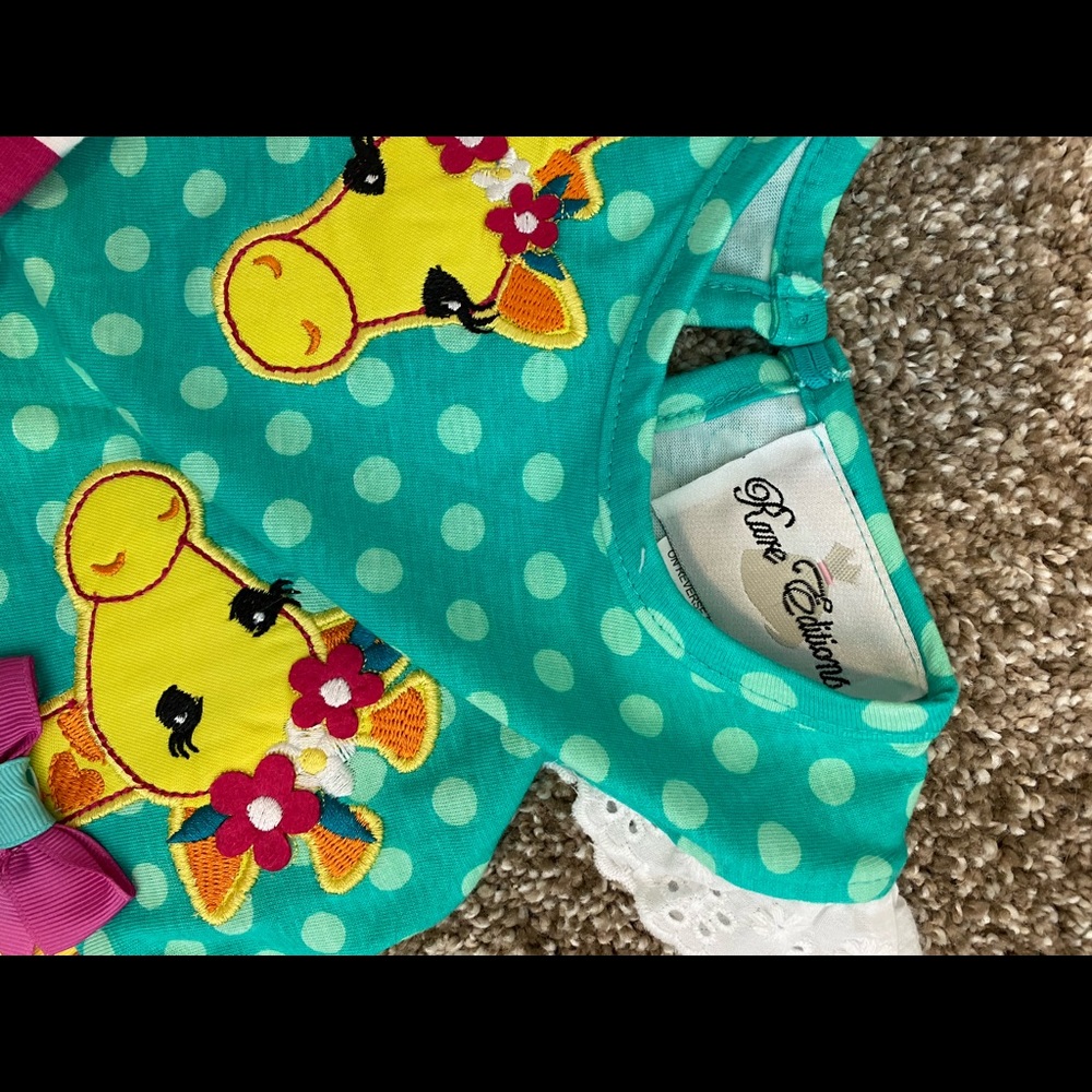 Giraffe Ruffle set - Picture 4 of 4